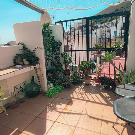Casa Colorista En El Casco Antiguo Villa Alicante Exterior photo